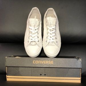 Converse All Star Womens Shoes US Size 9 Sneakers